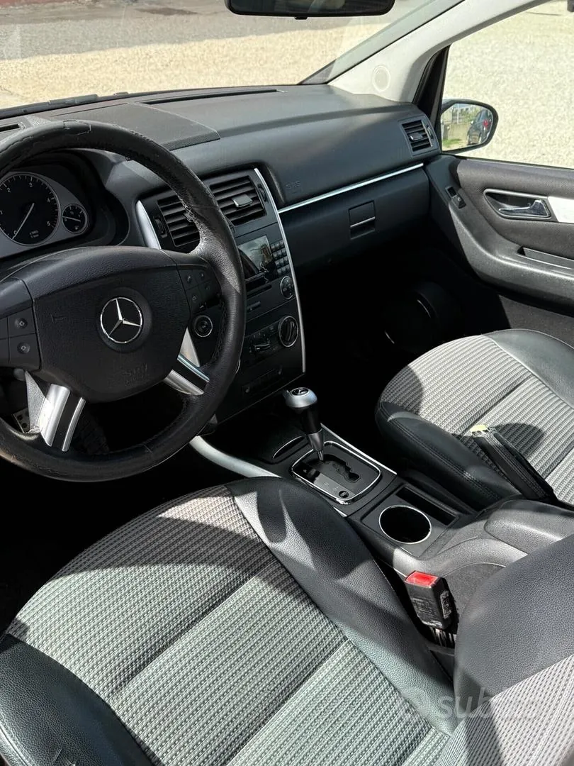 Mercedes-Benz B 2005 photo 5