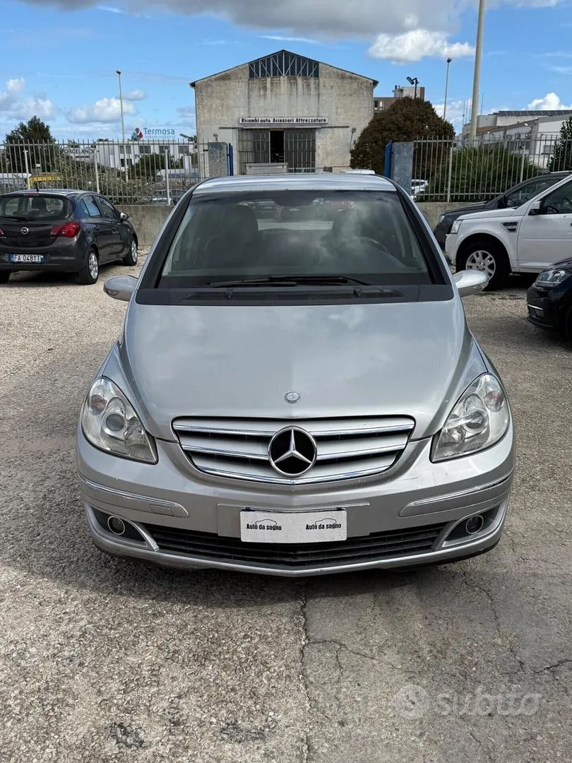 Mercedes-Benz B