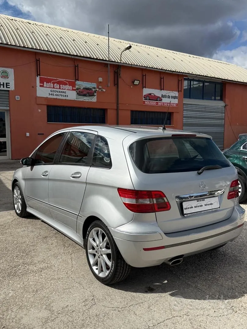 Mercedes-Benz B 2005 photo 4