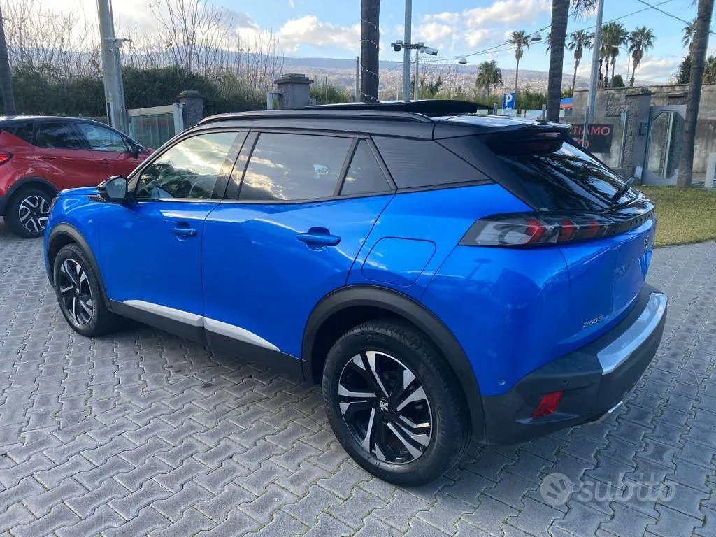 Peugeot 2008 2021 photo 3