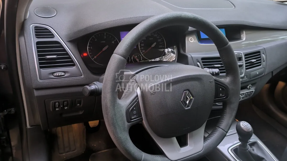 Renault Laguna 2011 photo 5