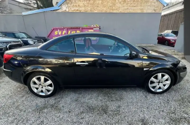 Renault Mégane 2006 photo 2