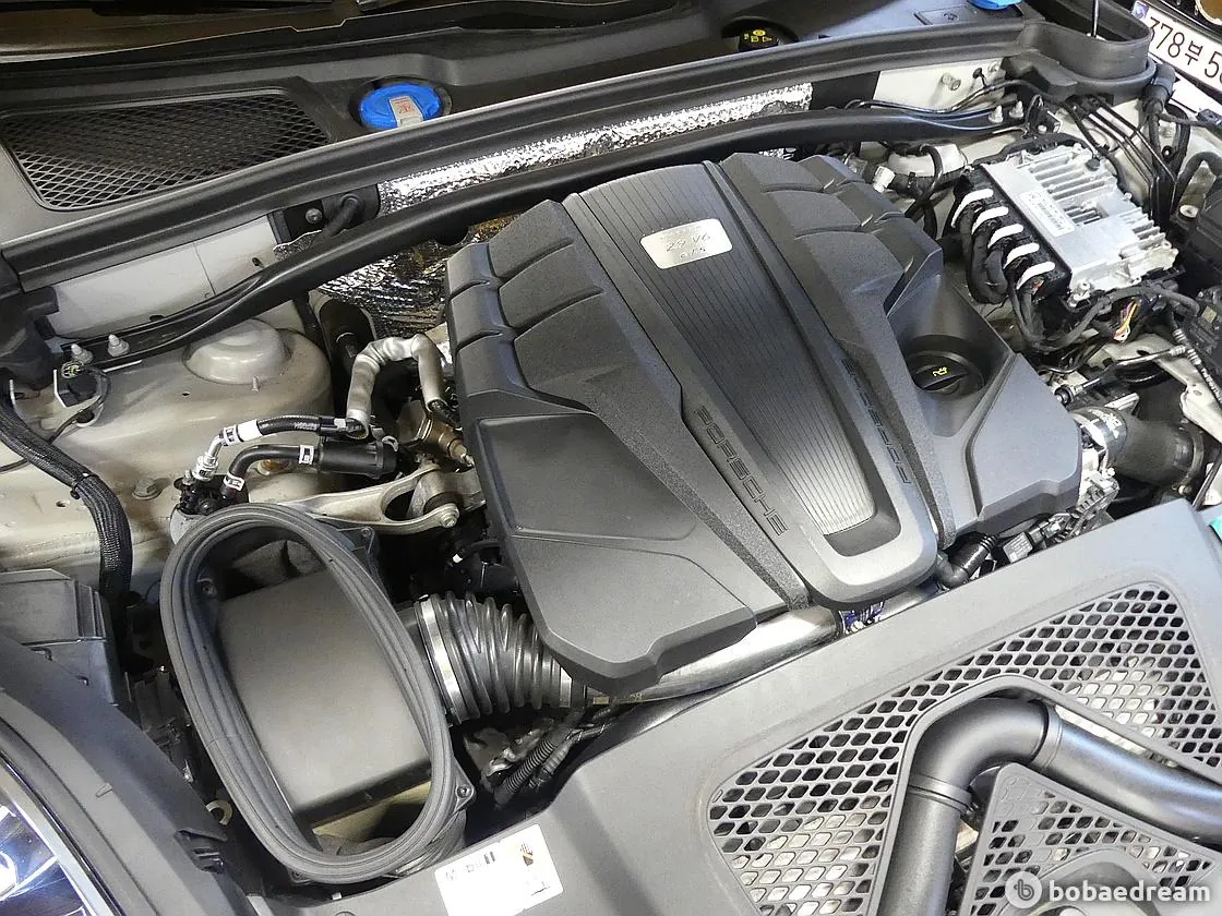 Porsche Macan 2023 photo 5