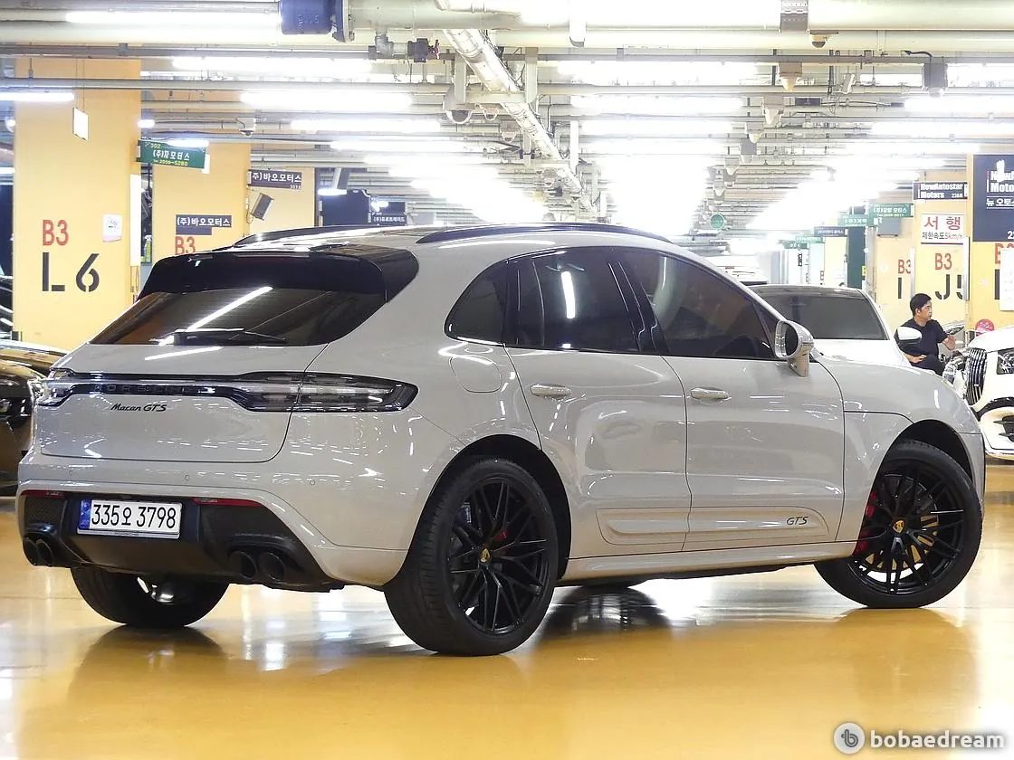 Porsche Macan 2023 photo 3