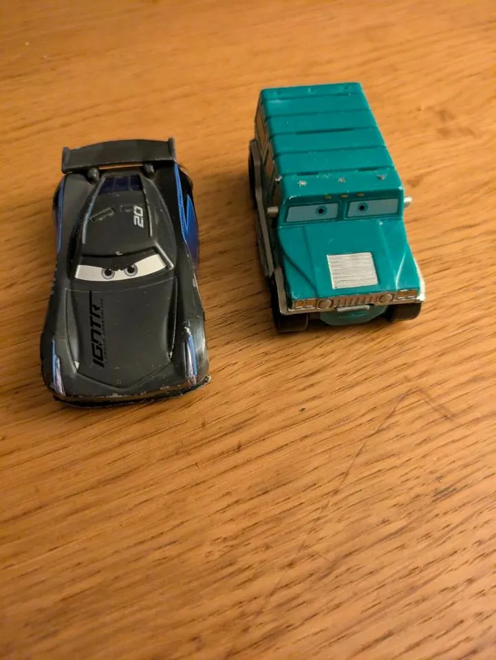 Disney Jackson Storm Dxv34 & Tj Hummer