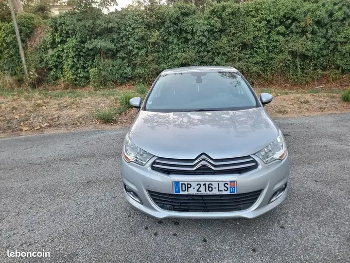 Citroen C4 2015 photo 2