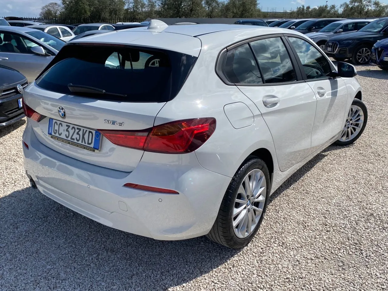 BMW 116D 2020 photo 3