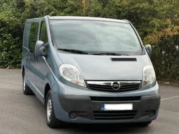 Opel Vivaro 2010 photo 3
