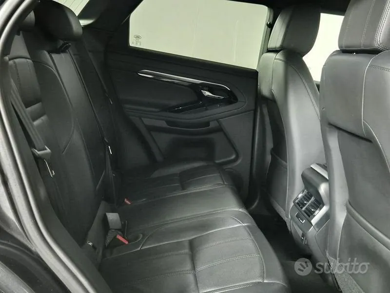 Land Rover Range Rover Evoque 2021 photo 3