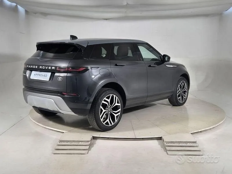 Land Rover Range Rover Evoque 2021 photo 2