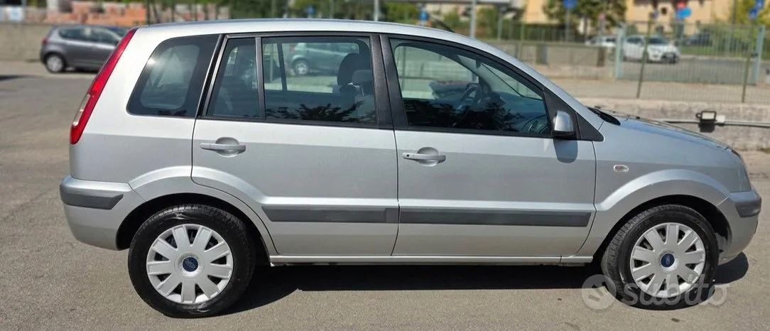 Ford Fusion 2008 photo 3