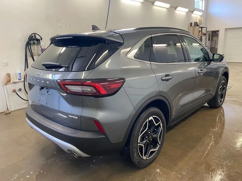Ford Escape 2026 photo 5