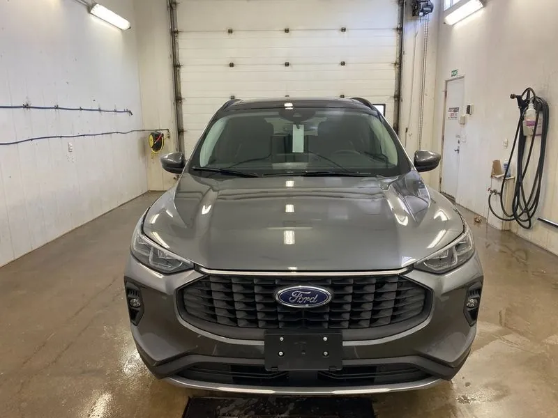 Ford Escape 2026 photo 4