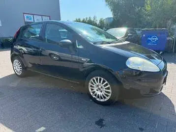 Fiat Punto 2009 photo 2