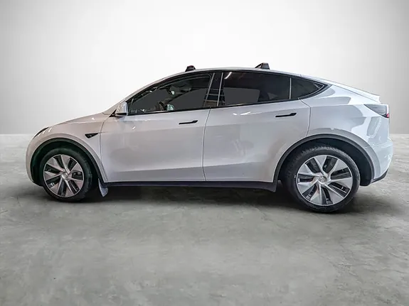 Tesla Model Y 2021 photo 2