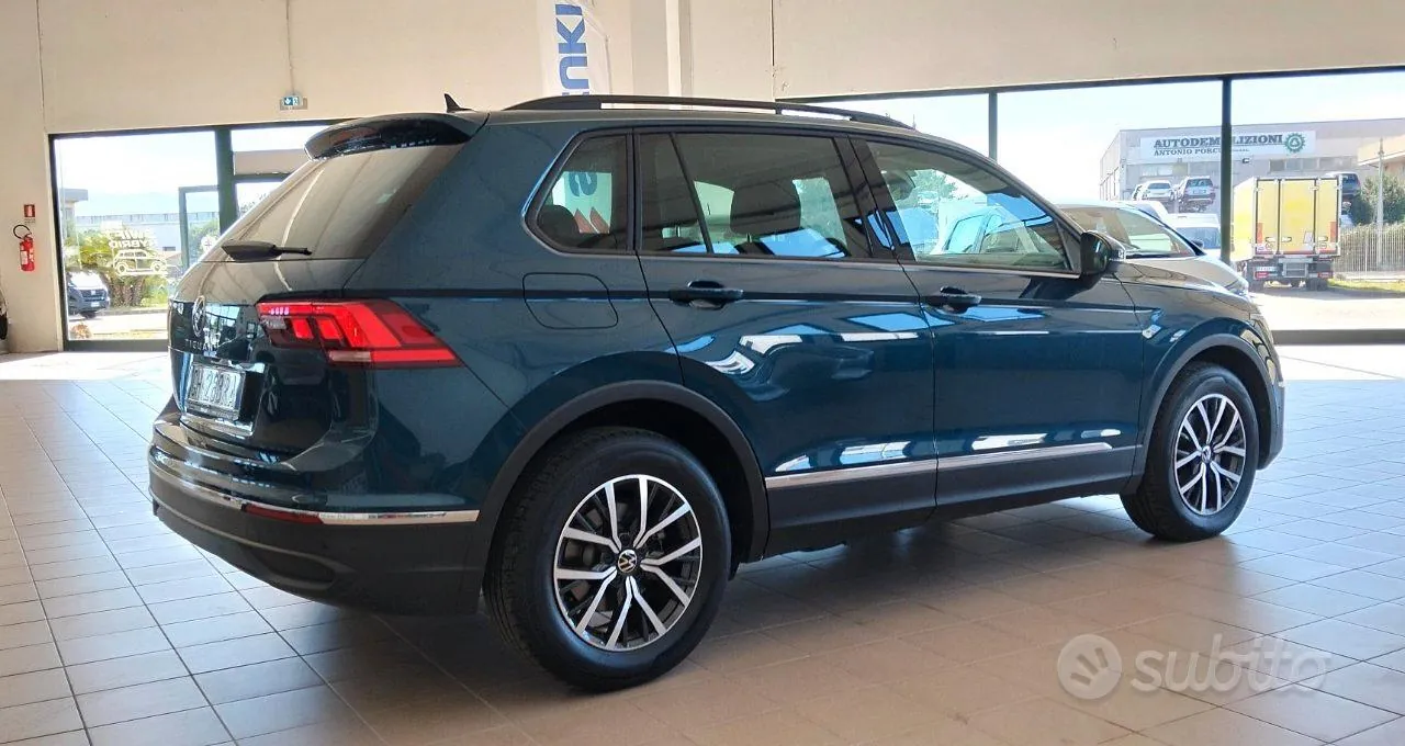 Volkswagen Tiguan 2022 photo 3