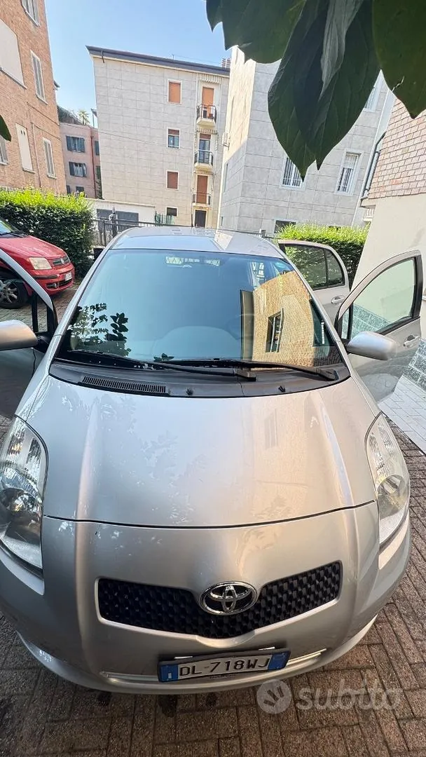 Toyota Yaris 2008 photo 4