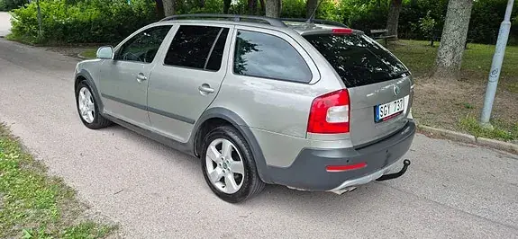 Skoda Octavia Scout 2012 photo 5