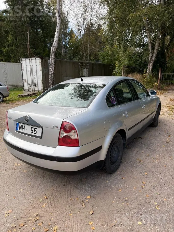 Volkswagen Passat 2004 photo 2