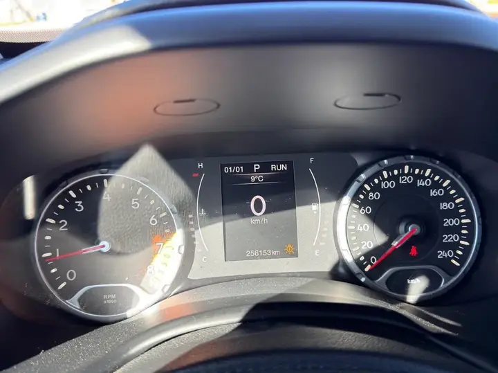 Jeep Renegade 2016 photo 2