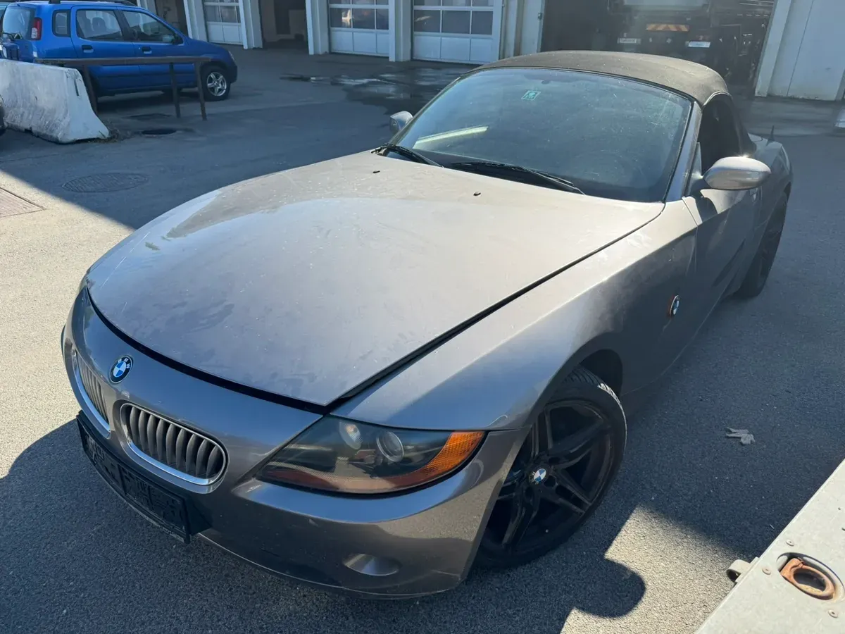 BMW Z4 2003 photo 2