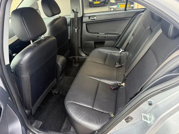 Mitsubishi Lancer 2011 photo 3
