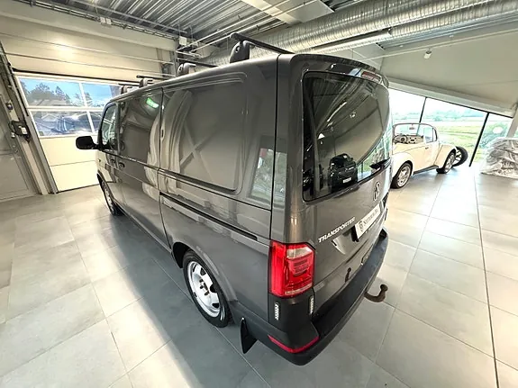 Volkswagen Transporter 2018 photo 4