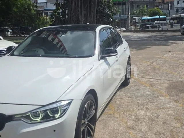 BMW 318I 2018 photo 4