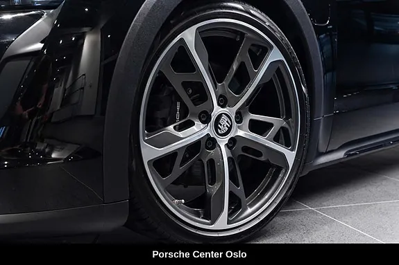 Porsche Taycan 2023 photo 3