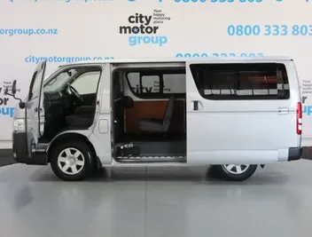 Toyota Hiace 2019 photo 4