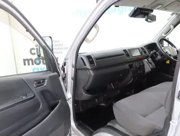 Toyota Hiace 2019 photo 5