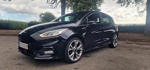 Ford Fiesta 2018 photo 2