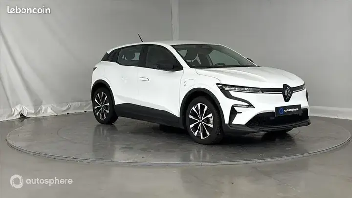 Renault Megane 2023 photo 3