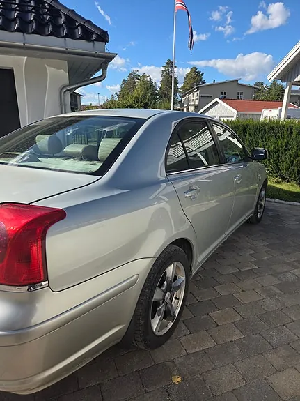 Toyota Avensis 2005 photo 3