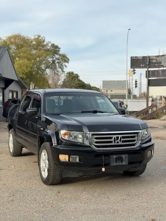Honda Ridgeline 2012 photo 2