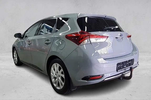 Toyota Auris 2018 photo 3