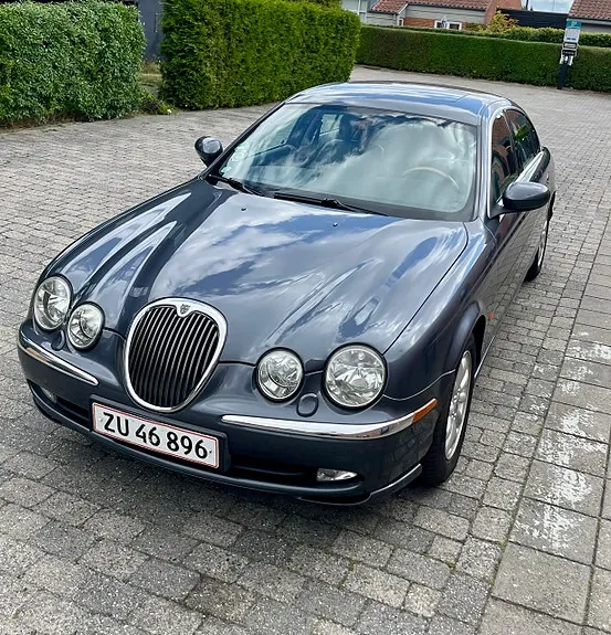 Jaguar S-Type