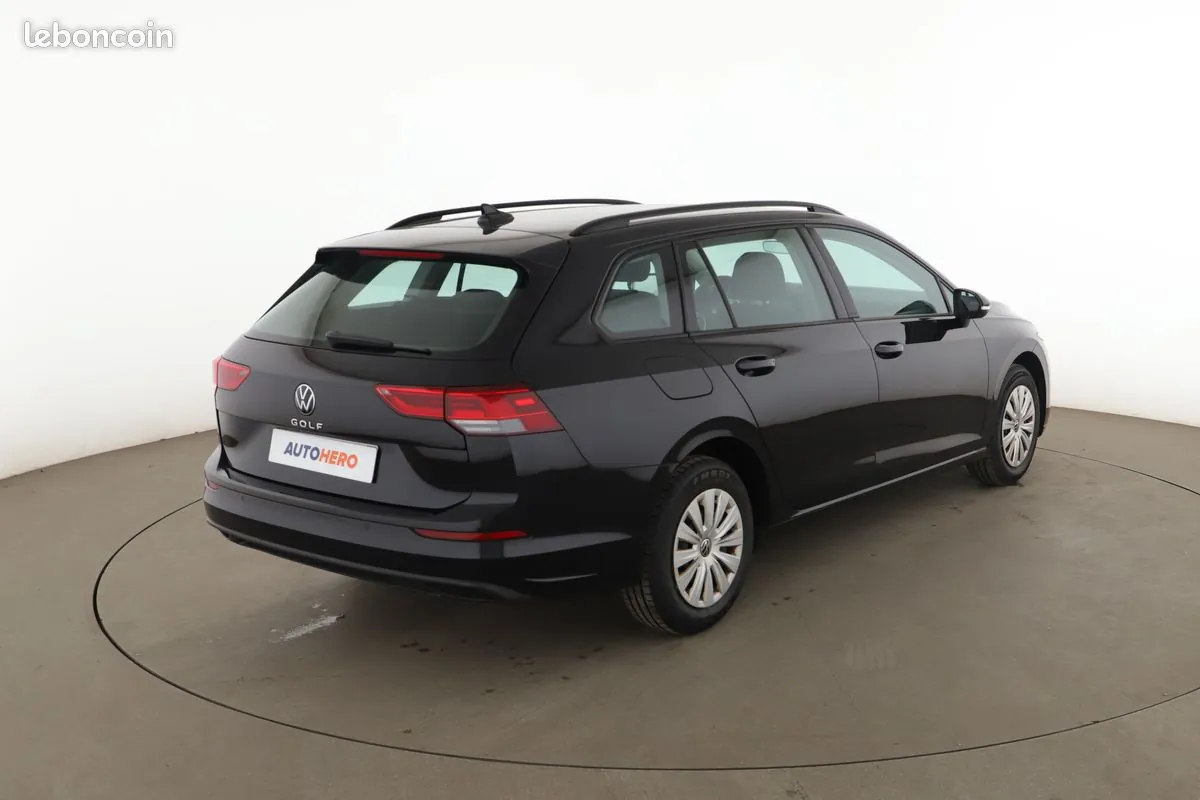 Volkswagen Golf 2022 photo 3