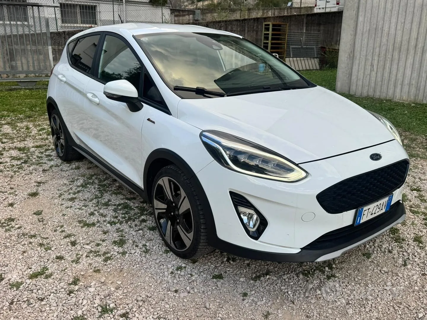 Ford Fiesta 2018 photo 3