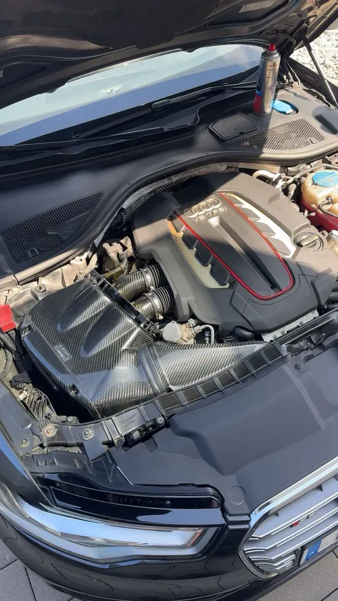 Audi A6 2012 photo 2