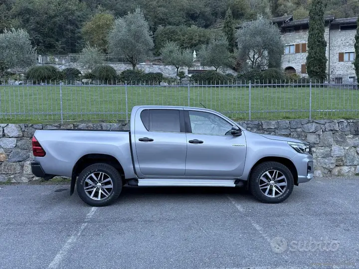 Toyota Hilux 2020 photo 5