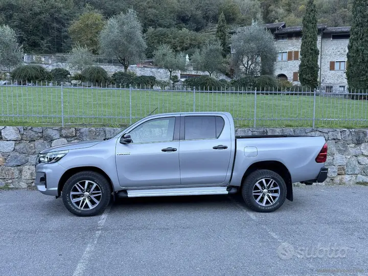 Toyota Hilux 2020 photo 4