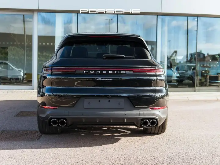 Porsche Cayenne photo 5