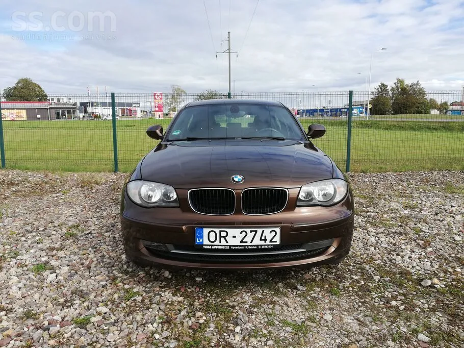BMW 1 Series 2011 photo 4