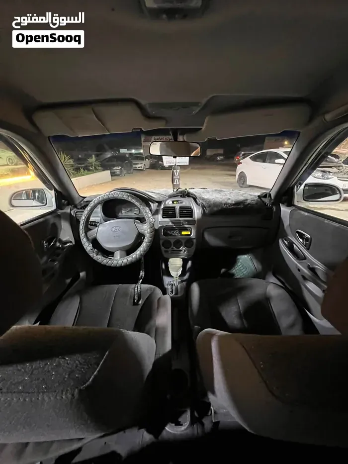 Hyundai Verna 2002 photo 3