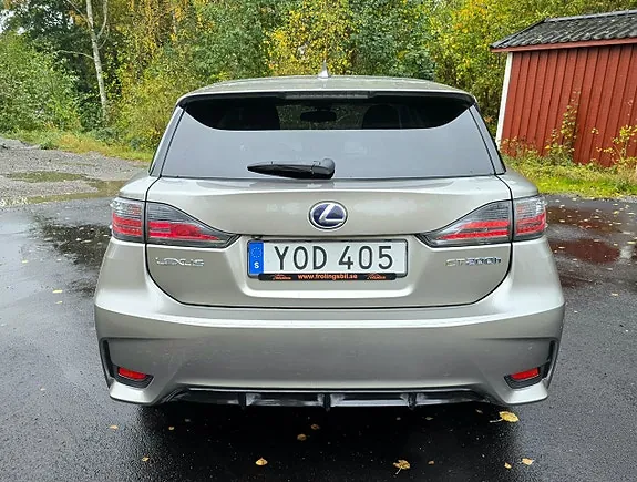 Lexus Ct200H 2017 photo 4
