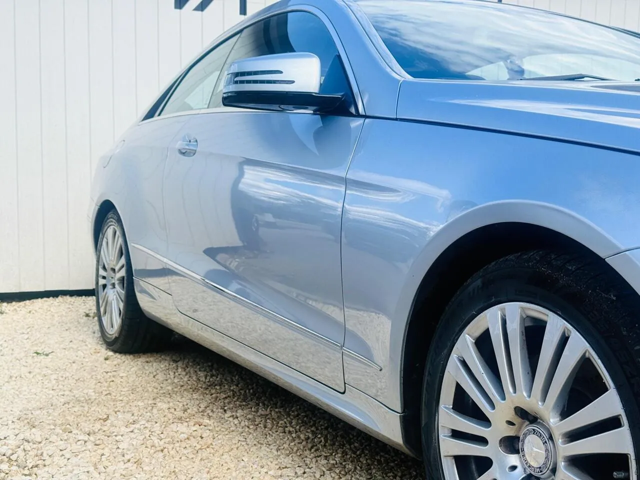 Mercedes-Benz E-Class 2012 photo 4