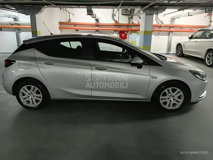 Opel Astra K 2016 photo 3