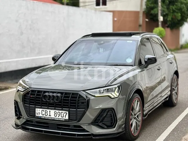 Audi Q3 2019 photo 2