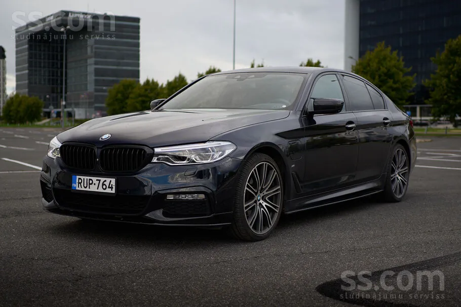 BMW 530E 2017 photo 2